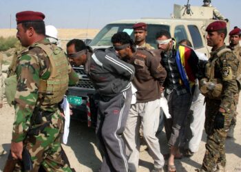 د جاسوسانو د احتمالي شتون له امله عراق کې داعشیان پرلپسې نیول کیږي