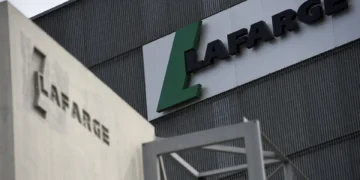 د داعشي خوارجو د تمویل له امله پر یوه فرانسوي شرکت سلګونو کسانو عریضه کړې