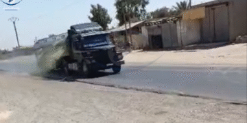 دیرالزور کې داعشیانو پر نفت وړونکي ټانکر برید کړی