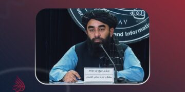 مجاهد صاحب د نننې کنفرانس په جریان کې ویلي: